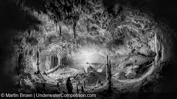 Innovating in Underwater Photography with Martin Broen
