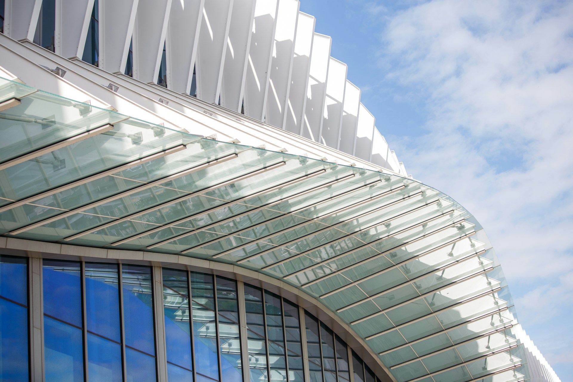 Learn How To Capture Better Architectural Photos With These Resources