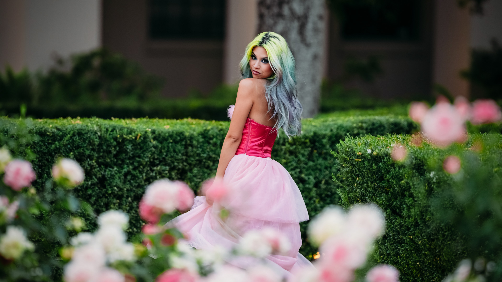 Photo Gallery: Vibrant Portraits with the Sigma 200mm F2 DG OS Sports Lens